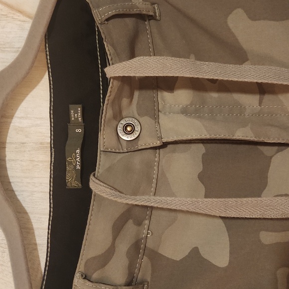 Hiking Joggers - Picture 2 of 3